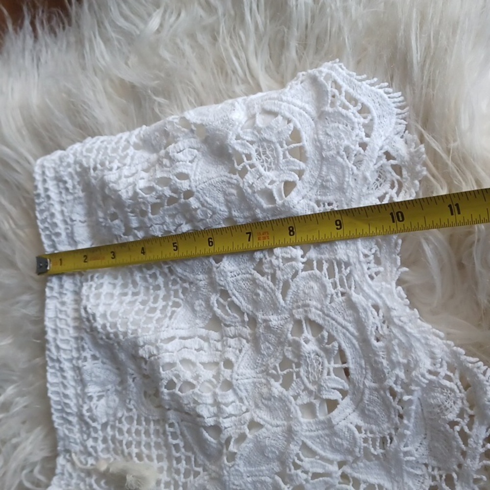 Express Crochet Shorts - Picture 10 of 12